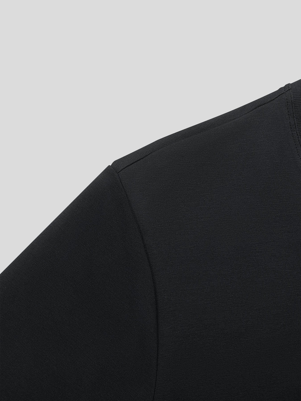 CloudWear 2.0 Split-Hem Long Sleeve Tee: Classic Fit
